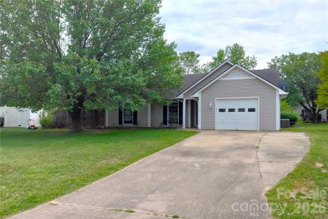 1016 Thorncrest Drive Fletcher NC 28732