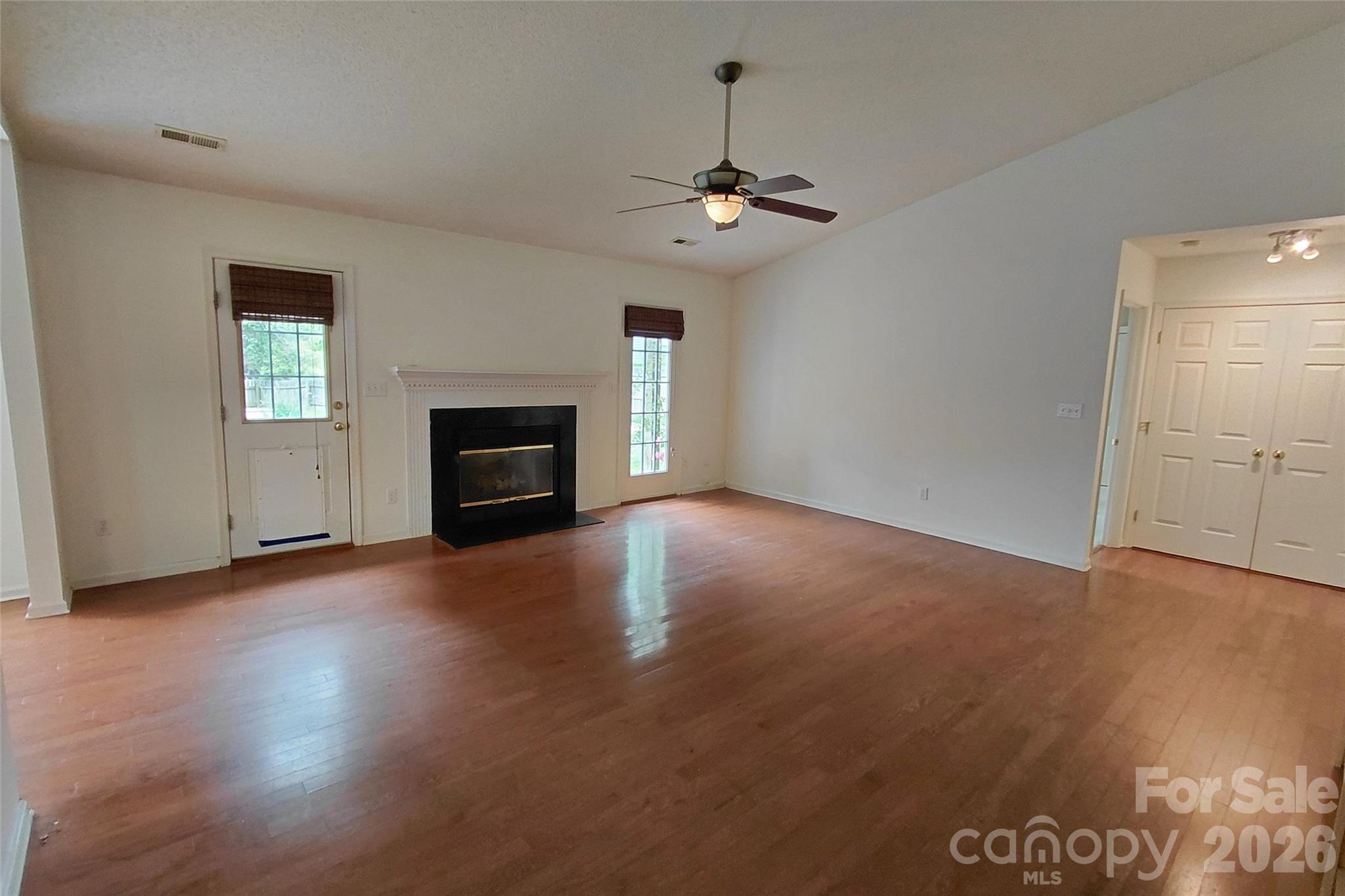 1016 Thorncrest Drive Fletcher NC 28732