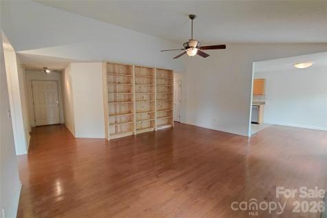1016 Thorncrest Drive Fletcher NC 28732
