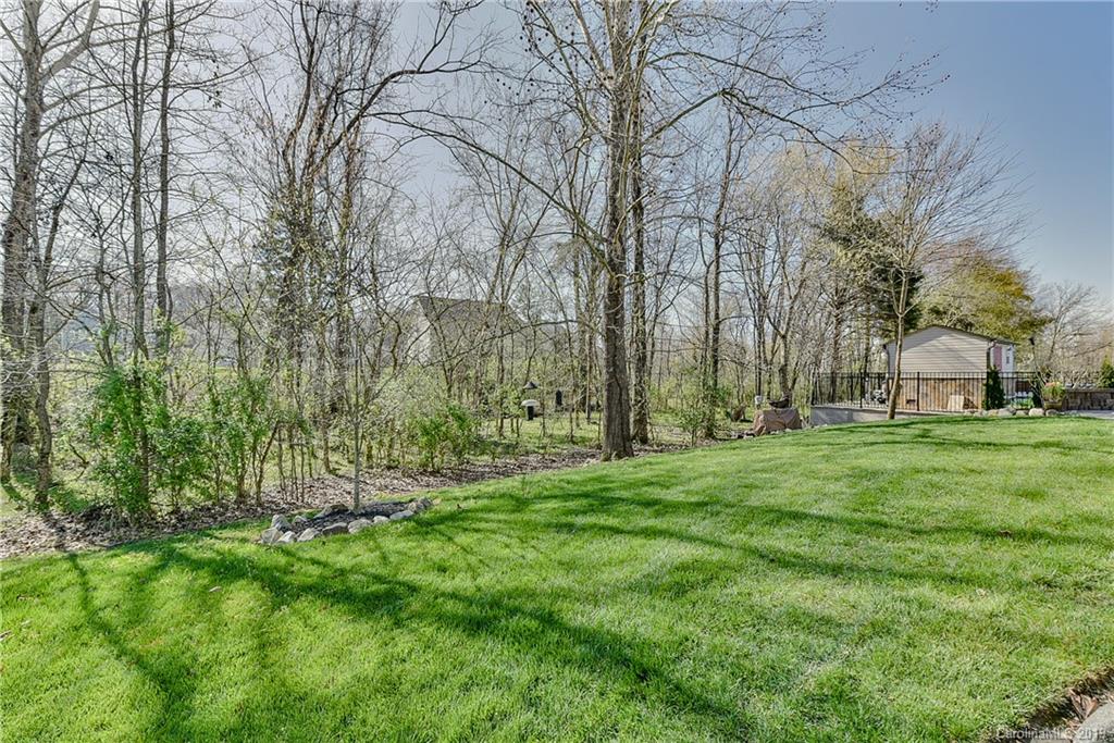 10133 Loch Lomond Drive Charlotte NC 28278
