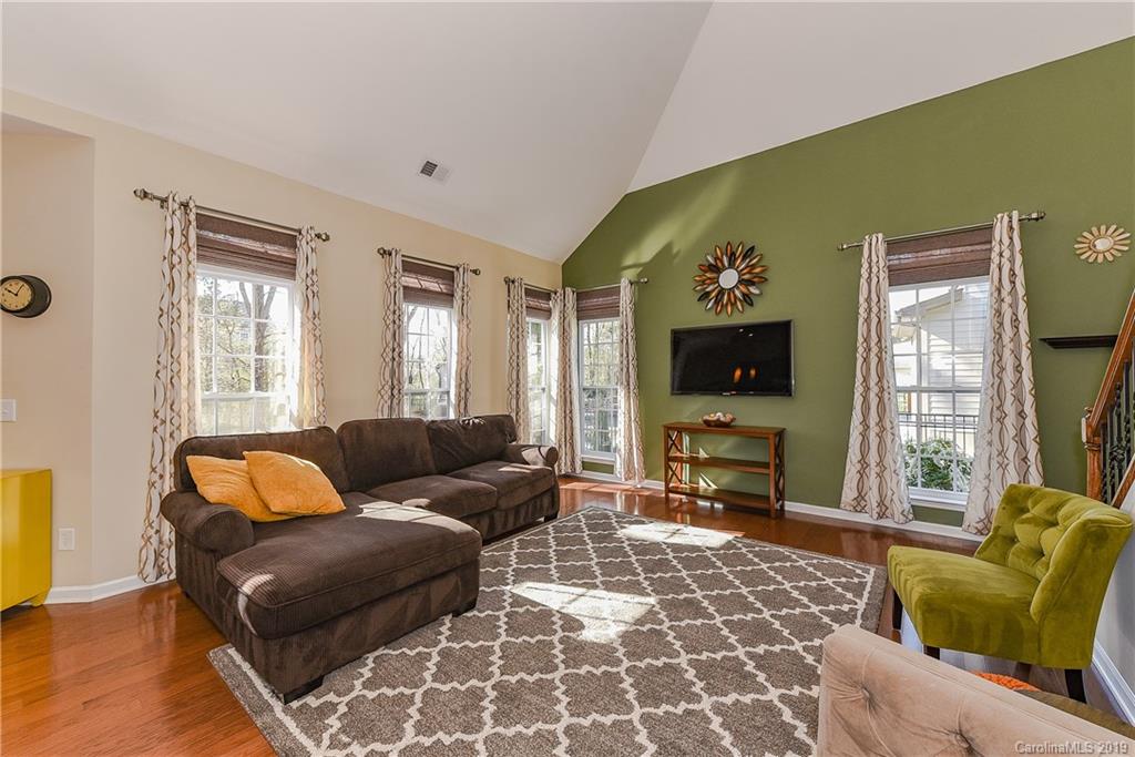 10133 Loch Lomond Drive Charlotte NC 28278