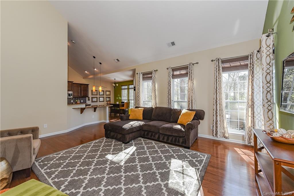 10133 Loch Lomond Drive Charlotte NC 28278