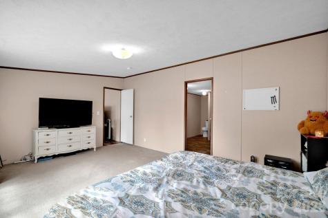 812 Dallas Spencer Mountain Road Dallas NC 28034