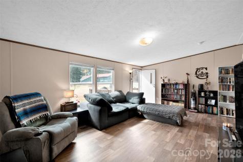 812 Dallas Spencer Mountain Road Dallas NC 28034