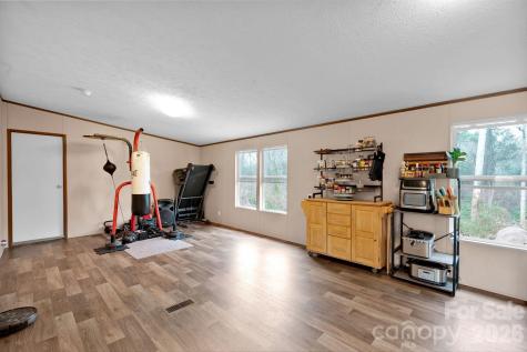 812 Dallas Spencer Mountain Road Dallas NC 28034