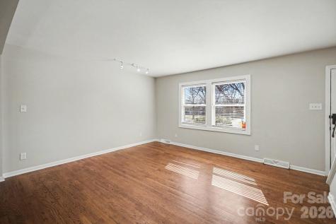 6626 Glenmoor Drive Charlotte NC 28214
