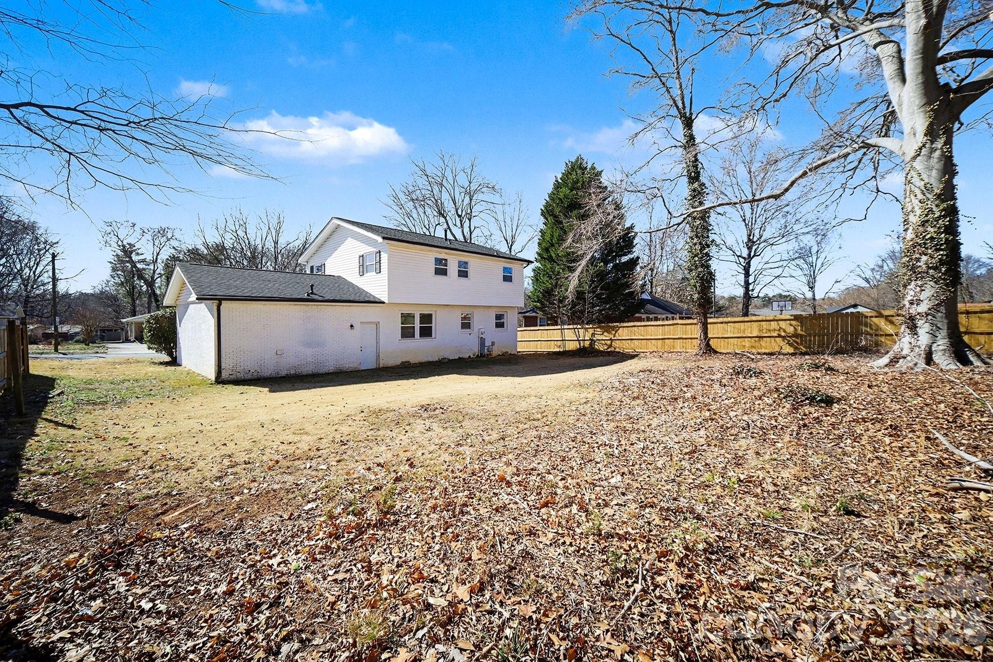 6626 Glenmoor Drive Charlotte NC 28214