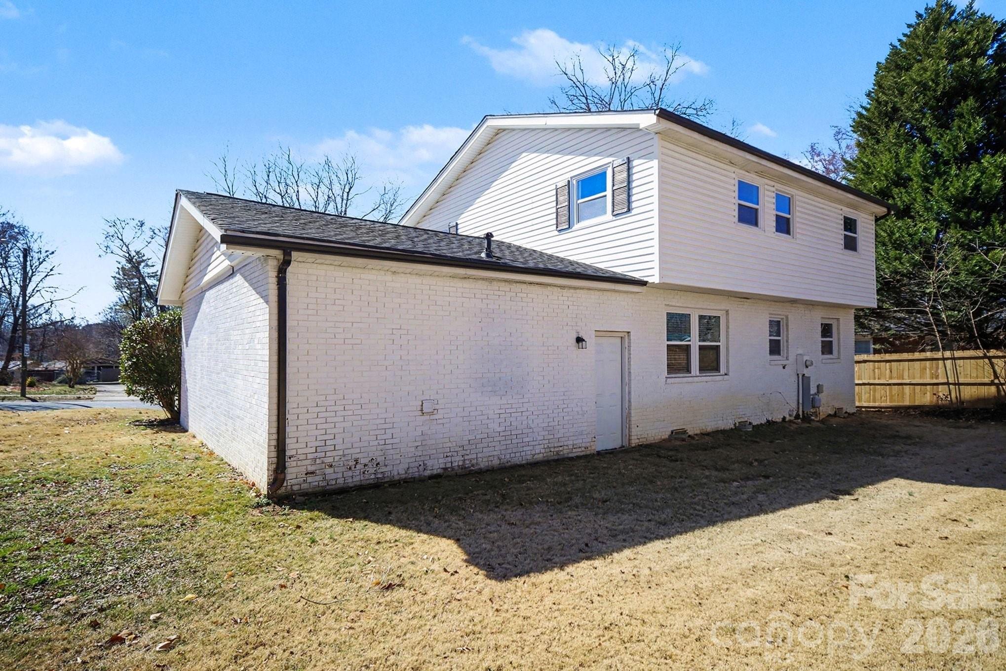 6626 Glenmoor Drive Charlotte NC 28214