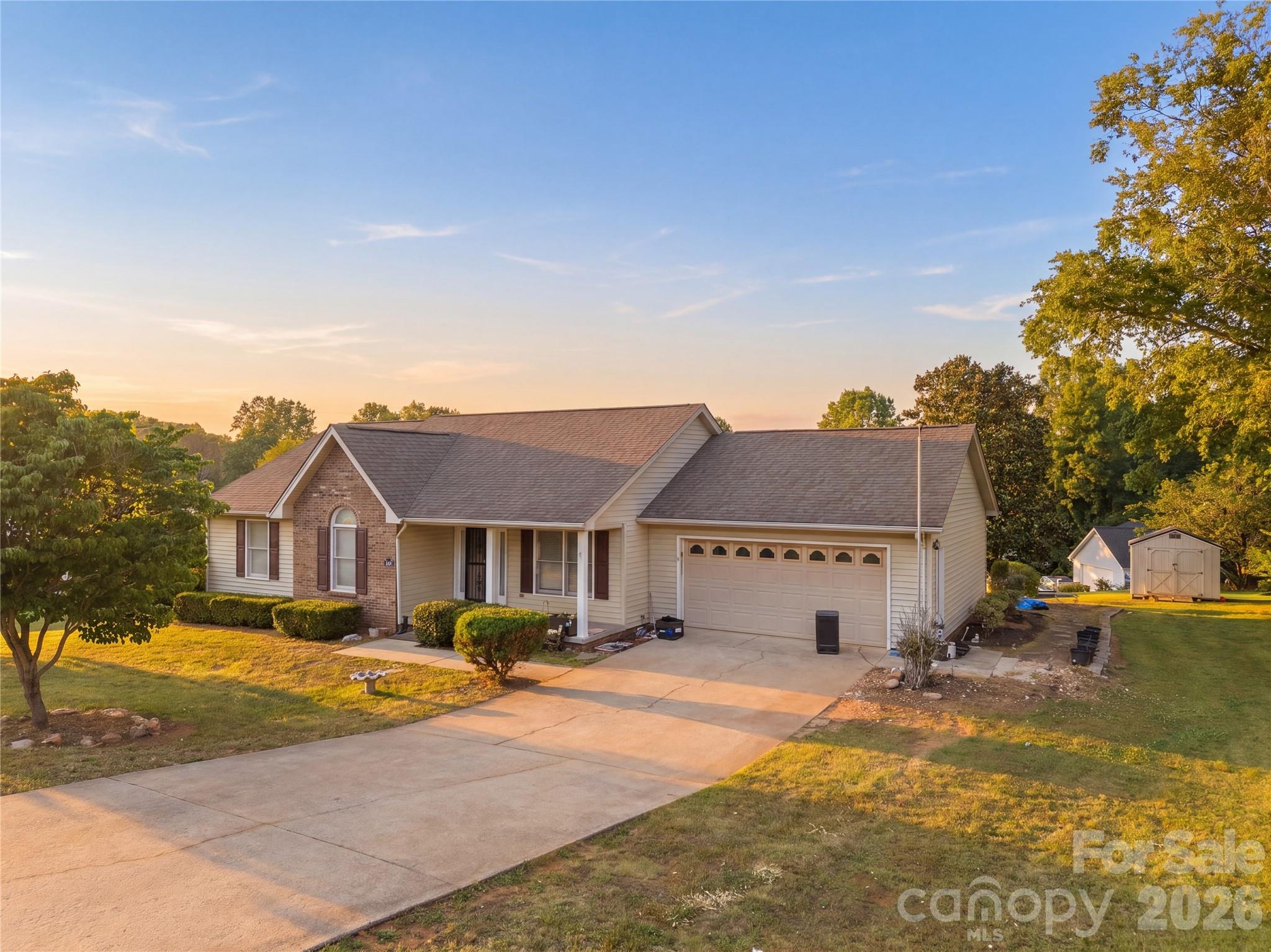 3842 Serenity Drive Hickory NC 28602