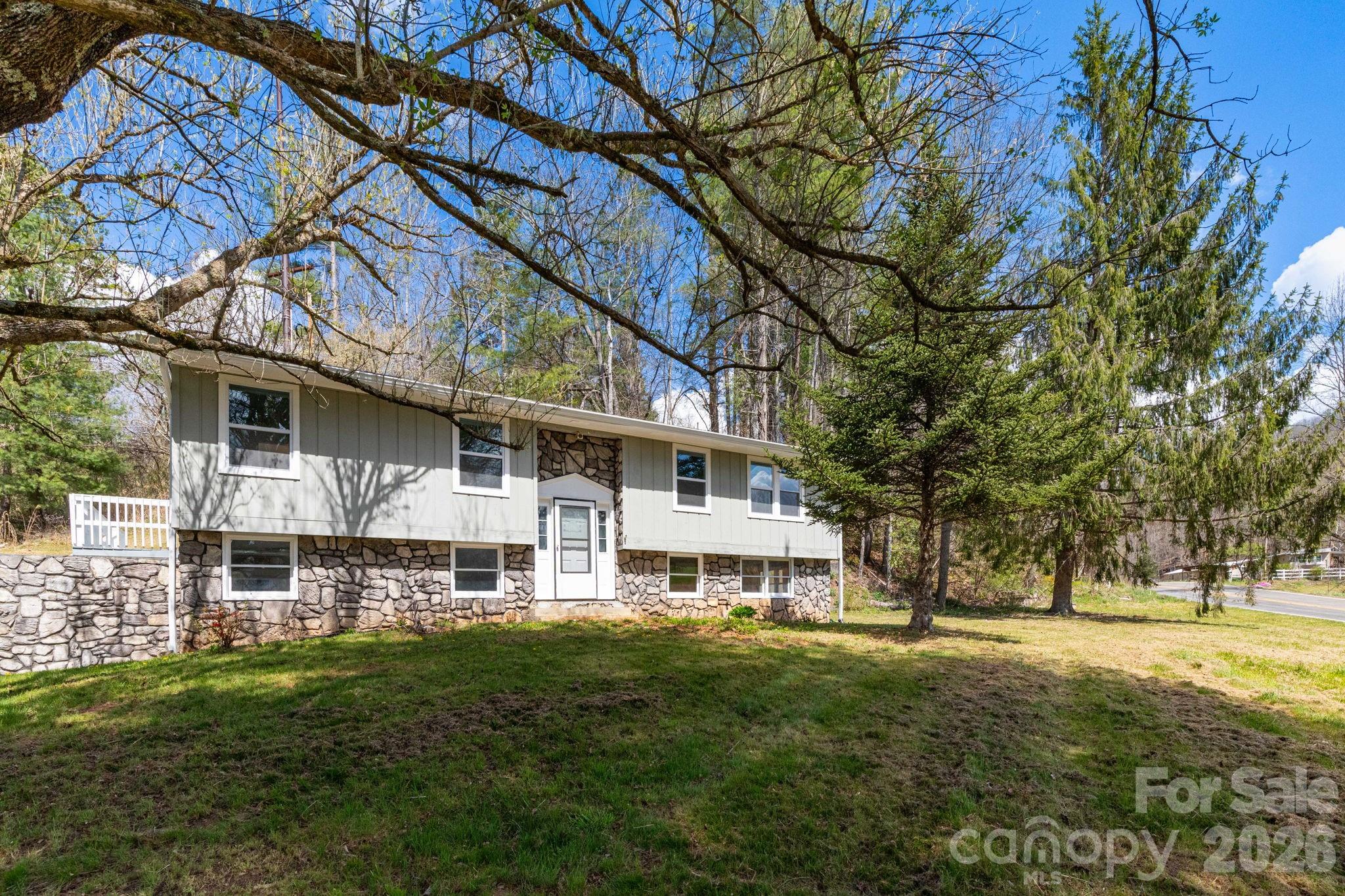 4755 Us 23 Highway Mars Hill NC 28754