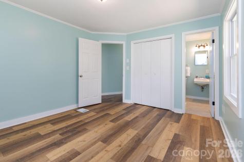 4755 Us 23 Highway Mars Hill NC 28754