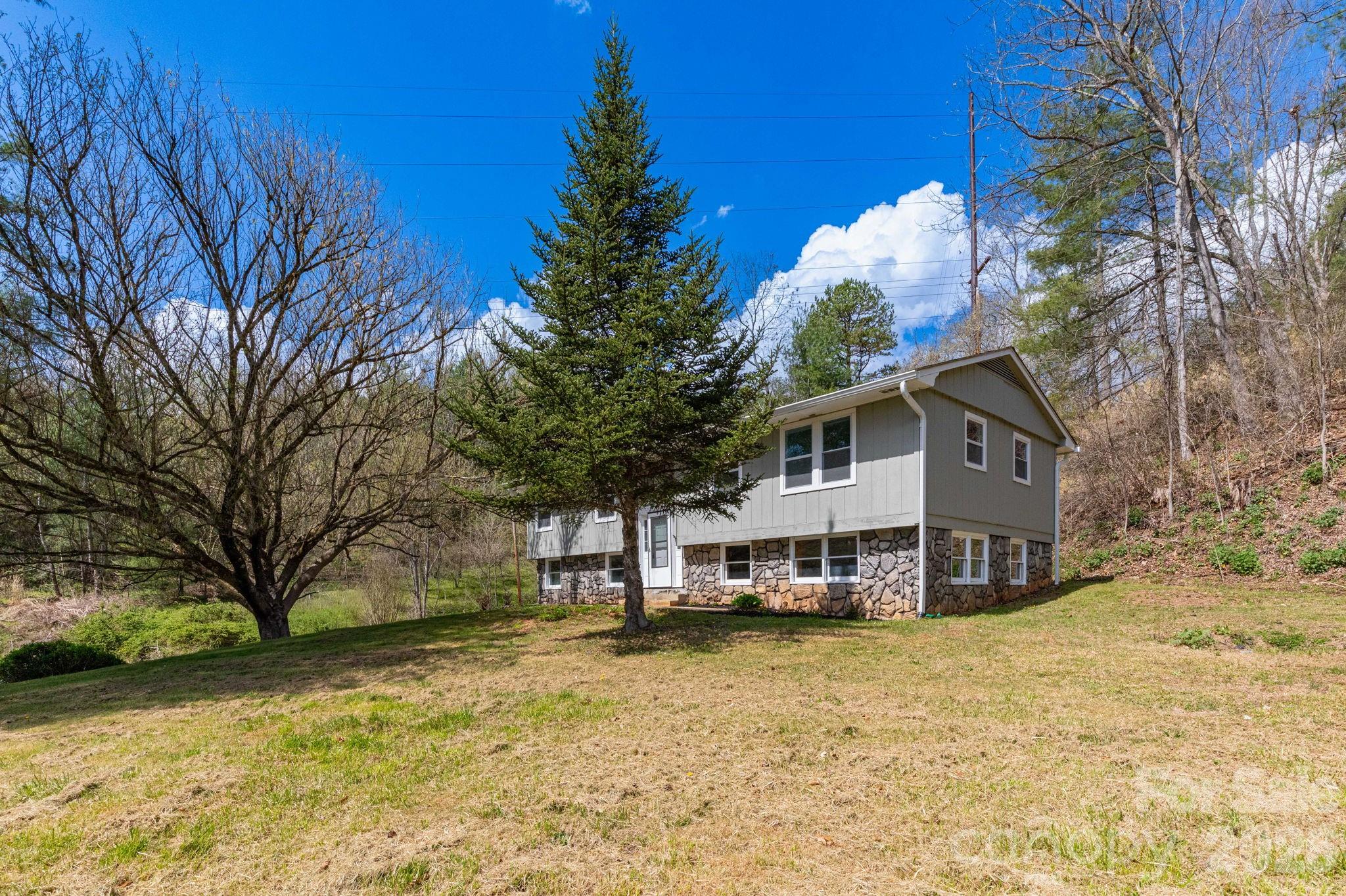 4755 Us 23 Highway Mars Hill NC 28754