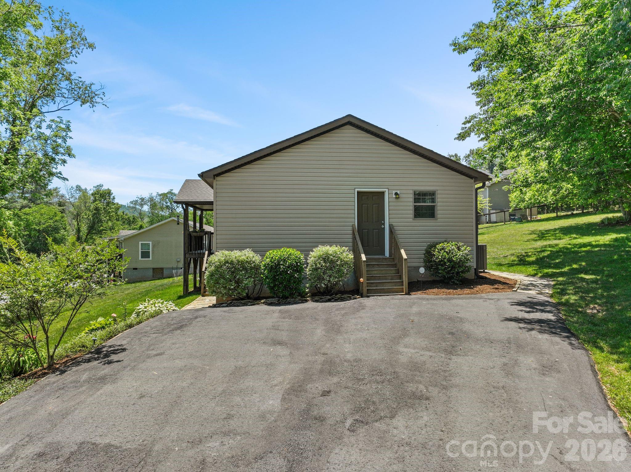 40 New Elijah Way Fletcher NC 28732
