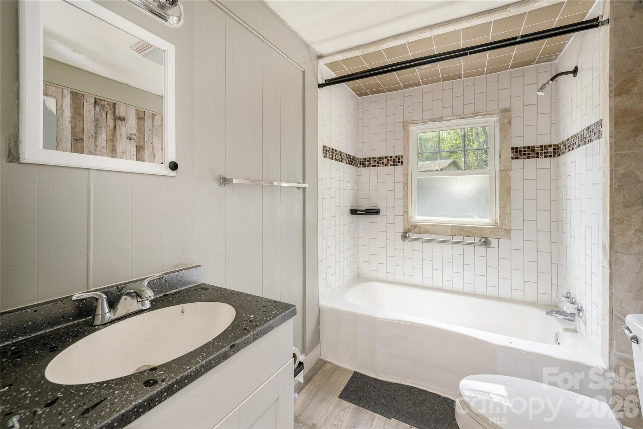 603 Halsbury Avenue Hendersonville NC 28791