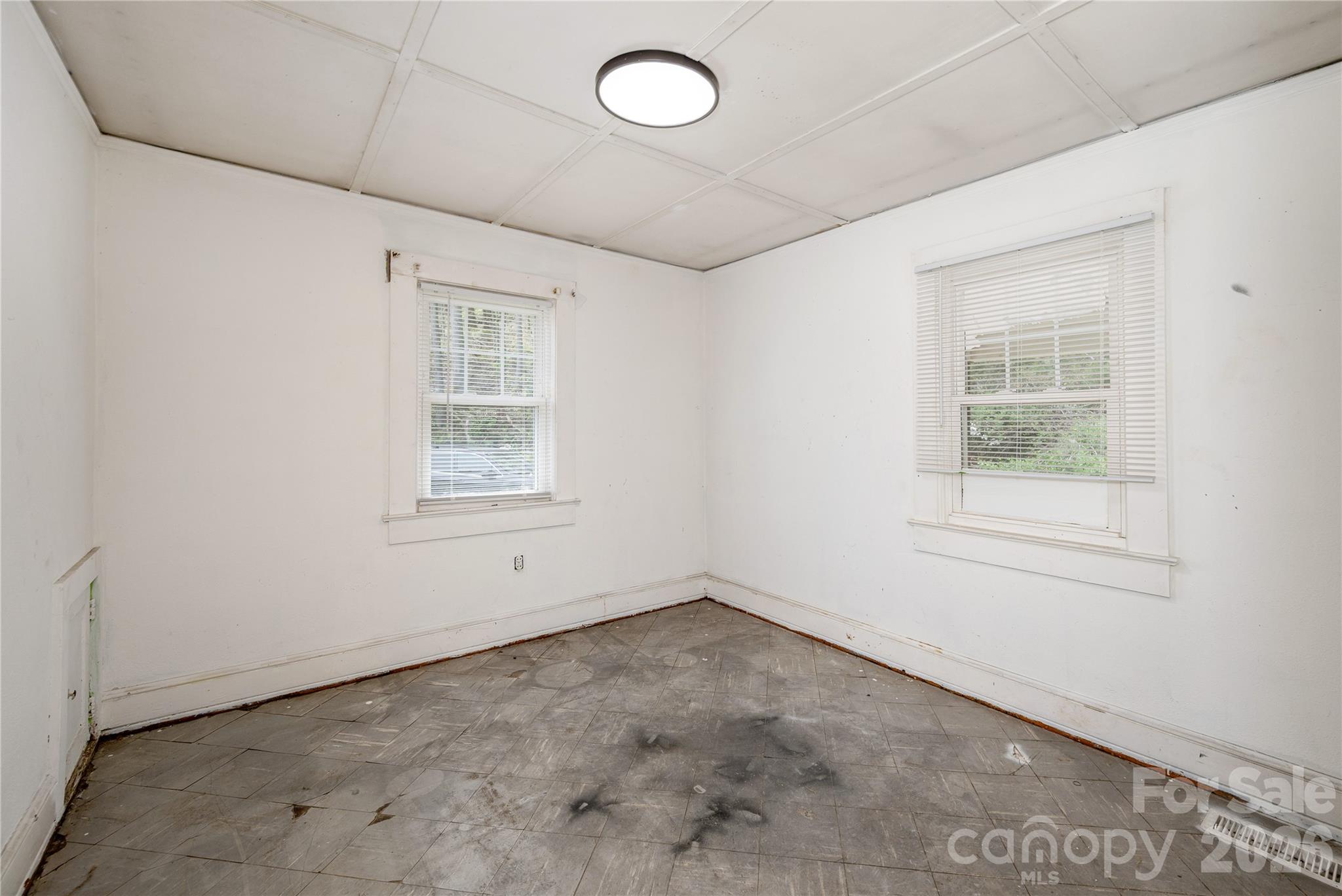 603 Halsbury Avenue Hendersonville NC 28791