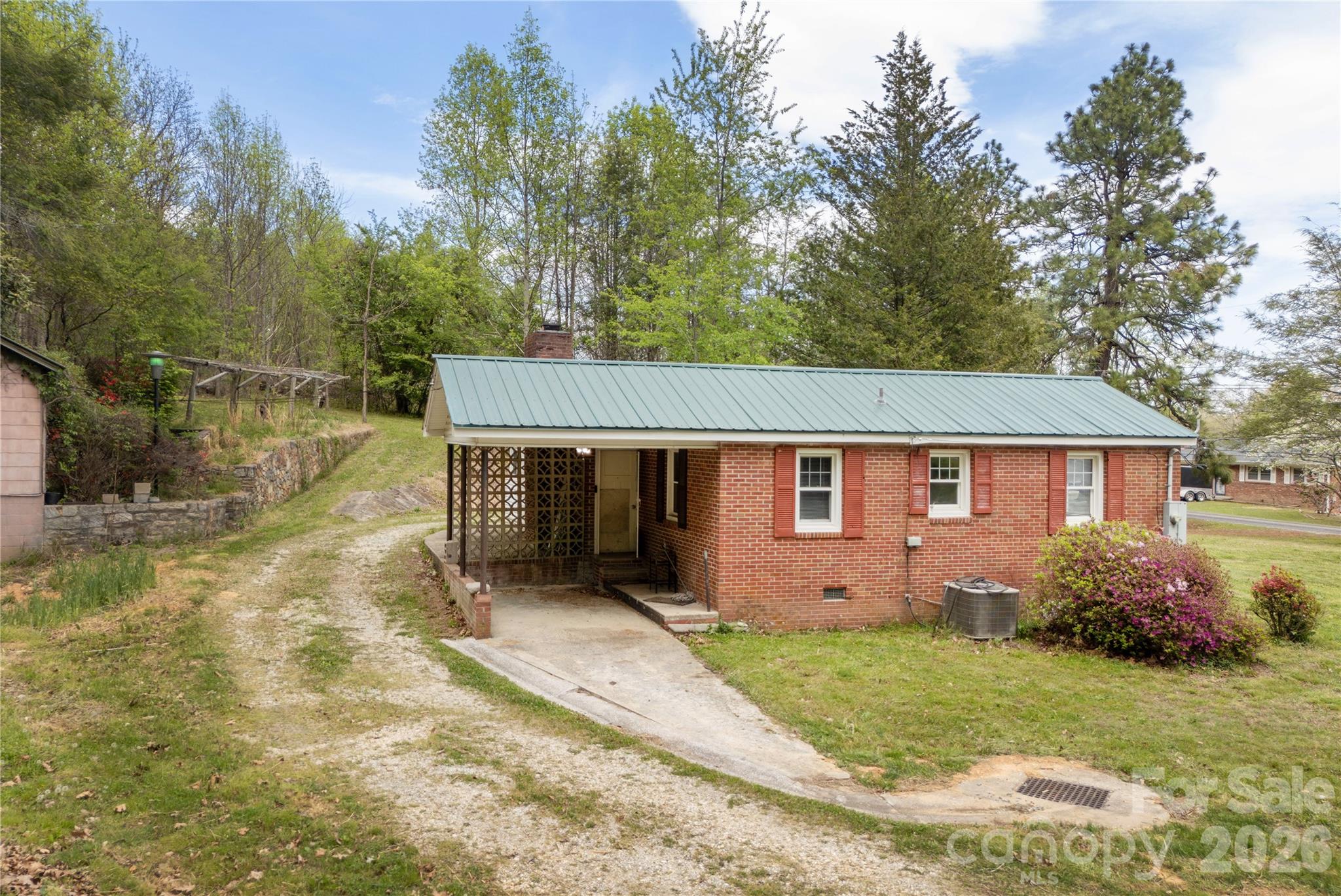 603 Halsbury Avenue Hendersonville NC 28791