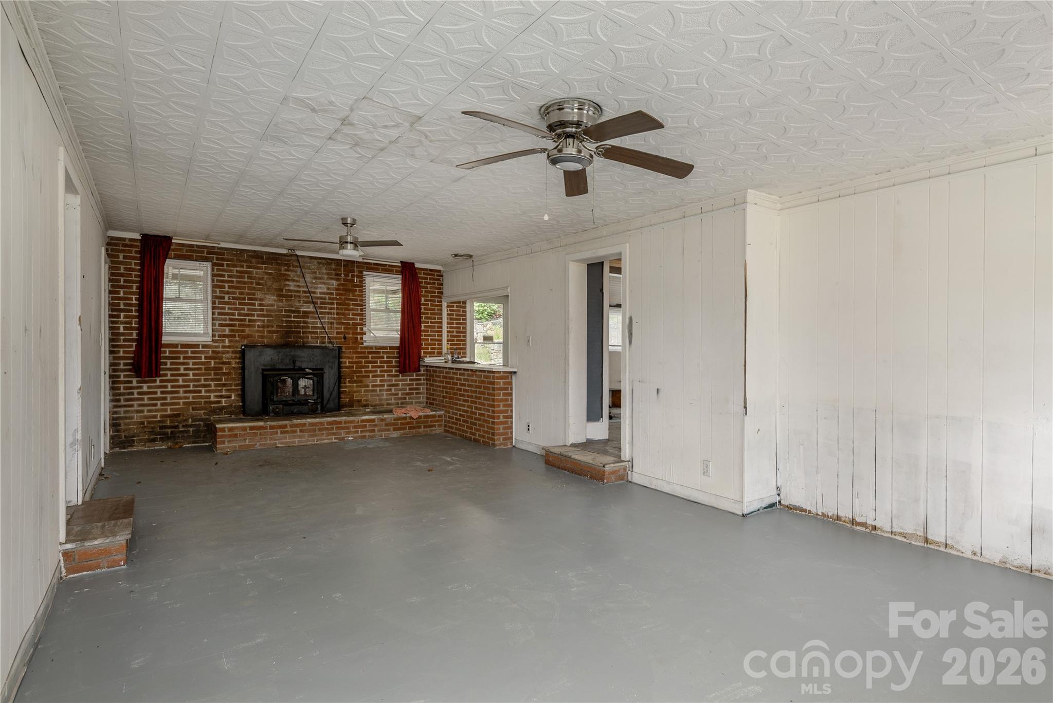 603 Halsbury Avenue Hendersonville NC 28791