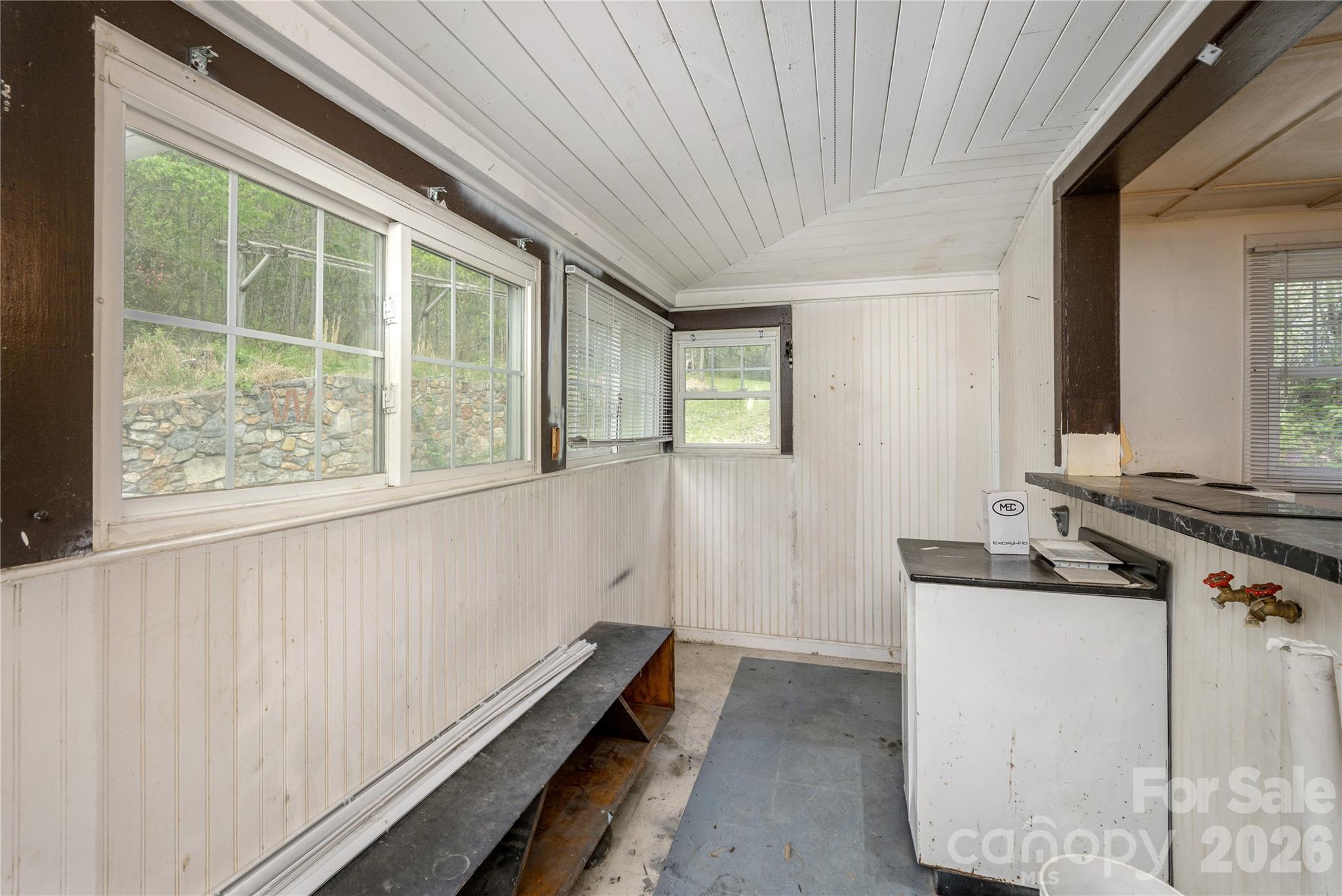 603 Halsbury Avenue Hendersonville NC 28791