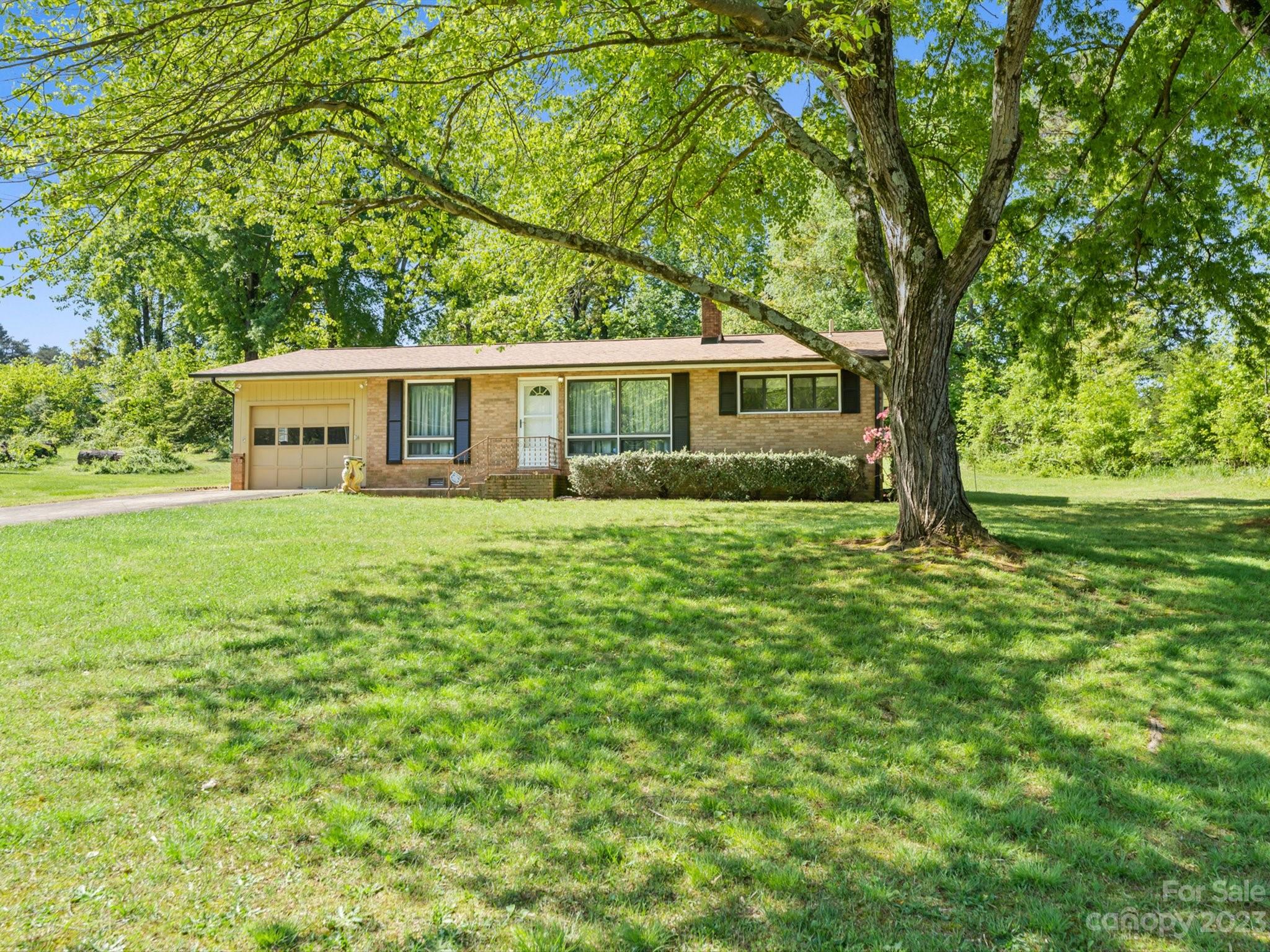 2283 Hillside Drive Newton NC 28658