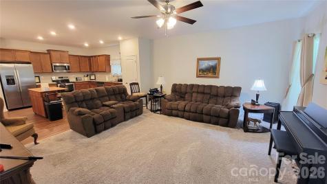 343 Ox Bow Circle Mount Holly NC 28120
