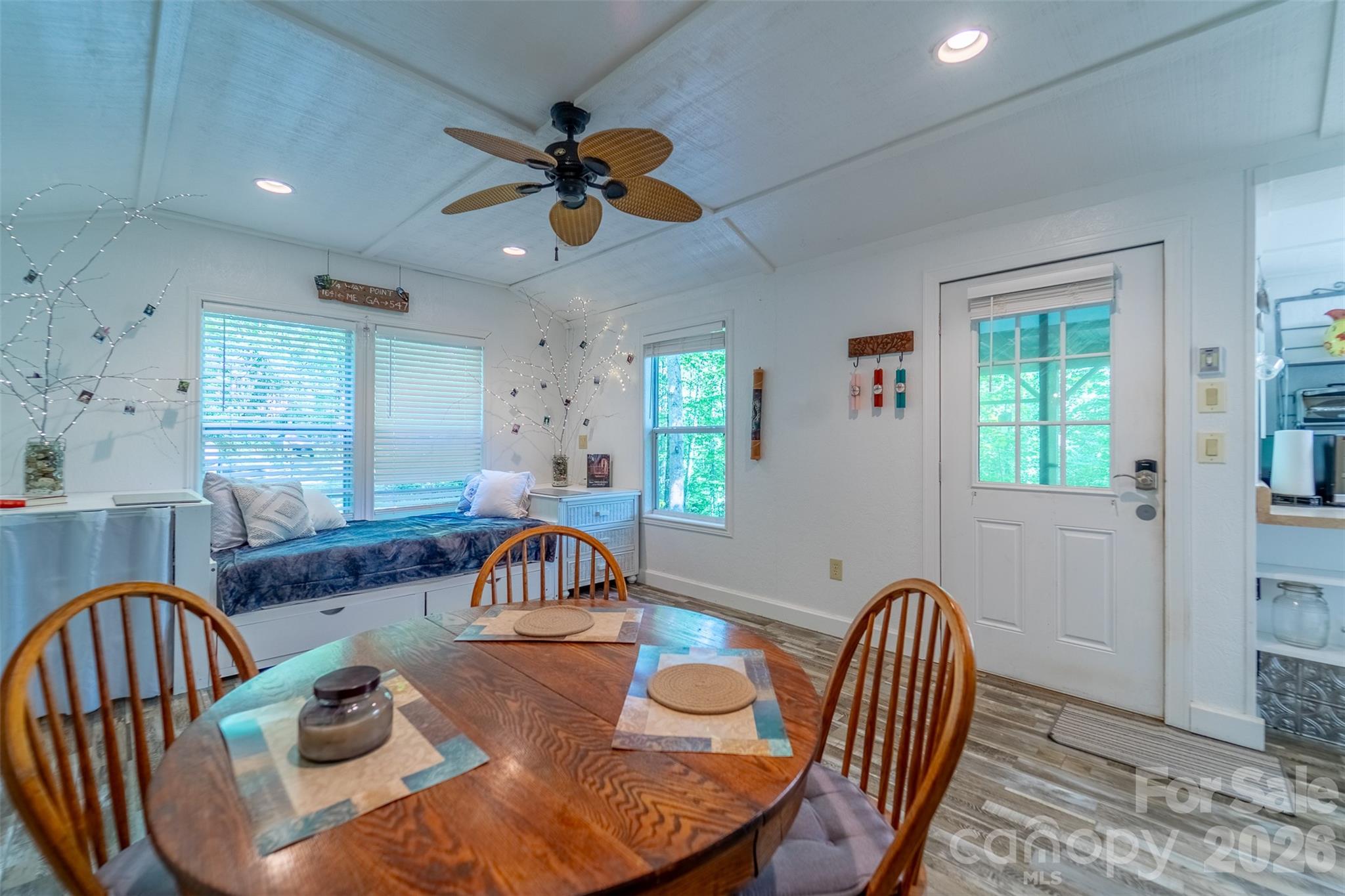 283 Briggs Cove Road Robbinsville NC 28771