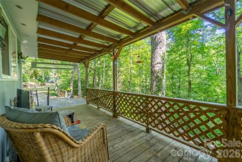 283 Briggs Cove Road Robbinsville NC 28771
