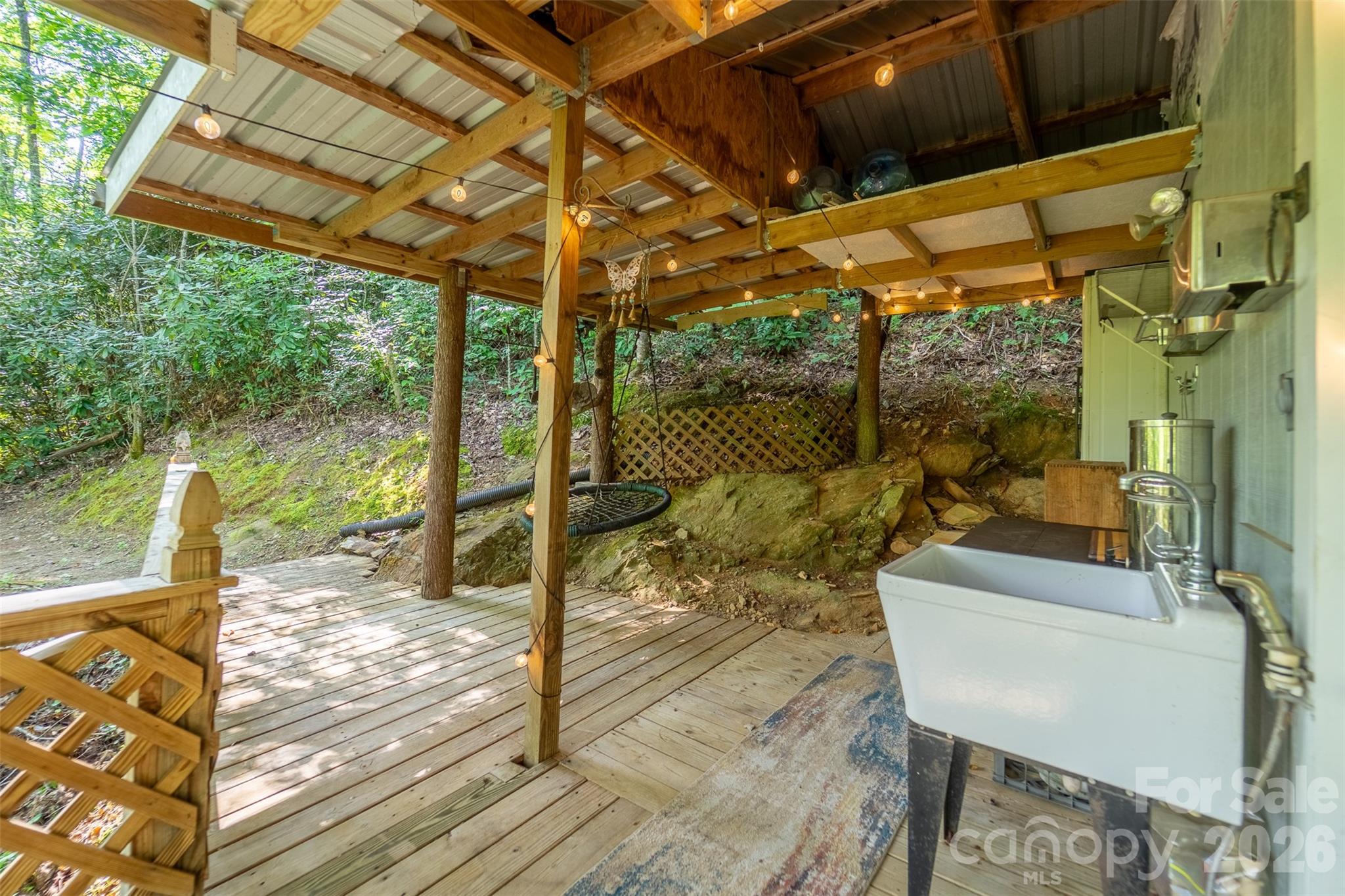 283 Briggs Cove Road Robbinsville NC 28771