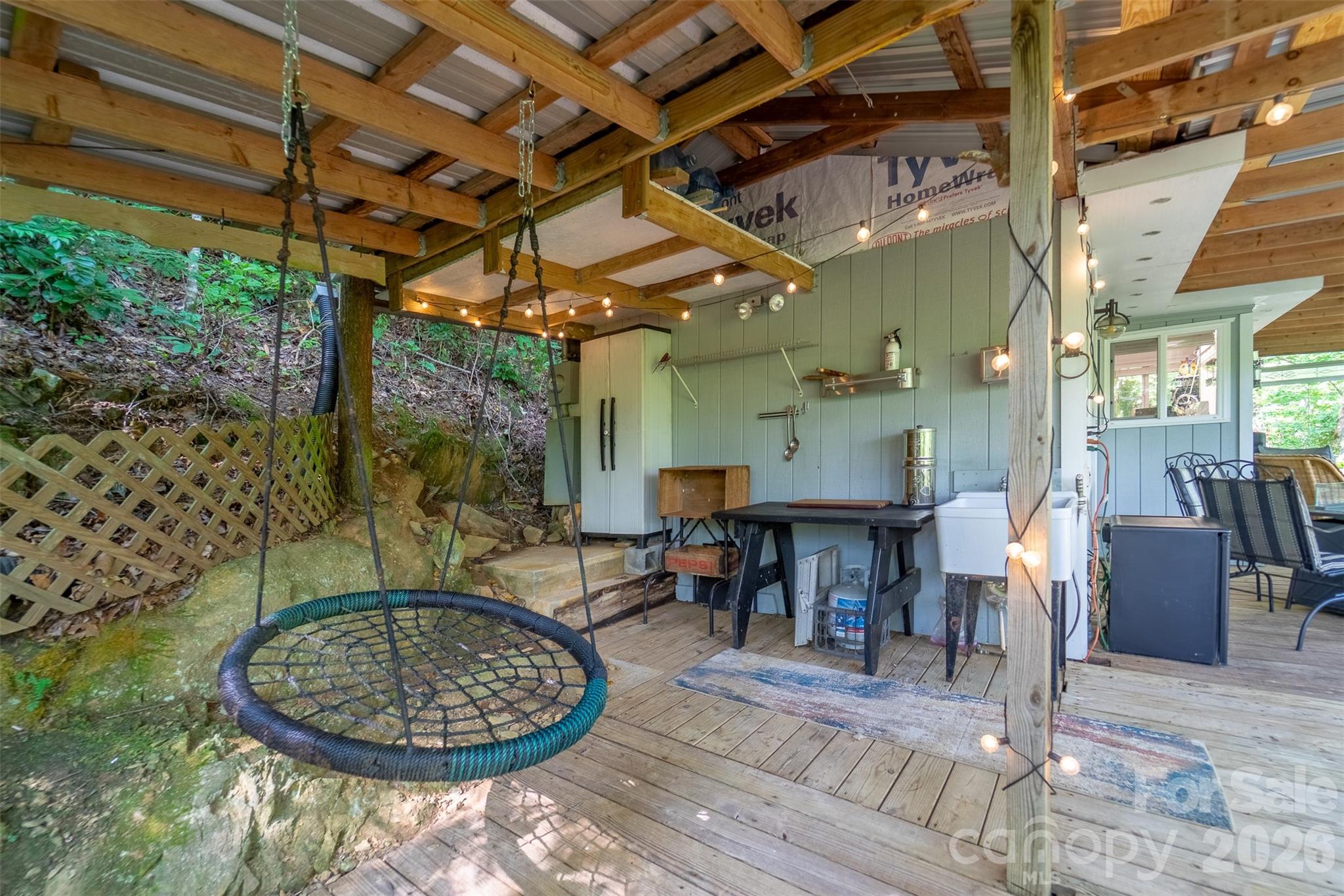 283 Briggs Cove Road Robbinsville NC 28771