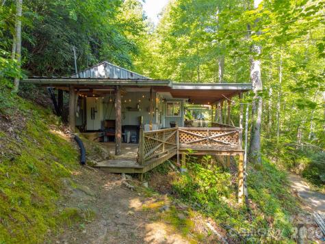 283 Briggs Cove Road Robbinsville NC 28771