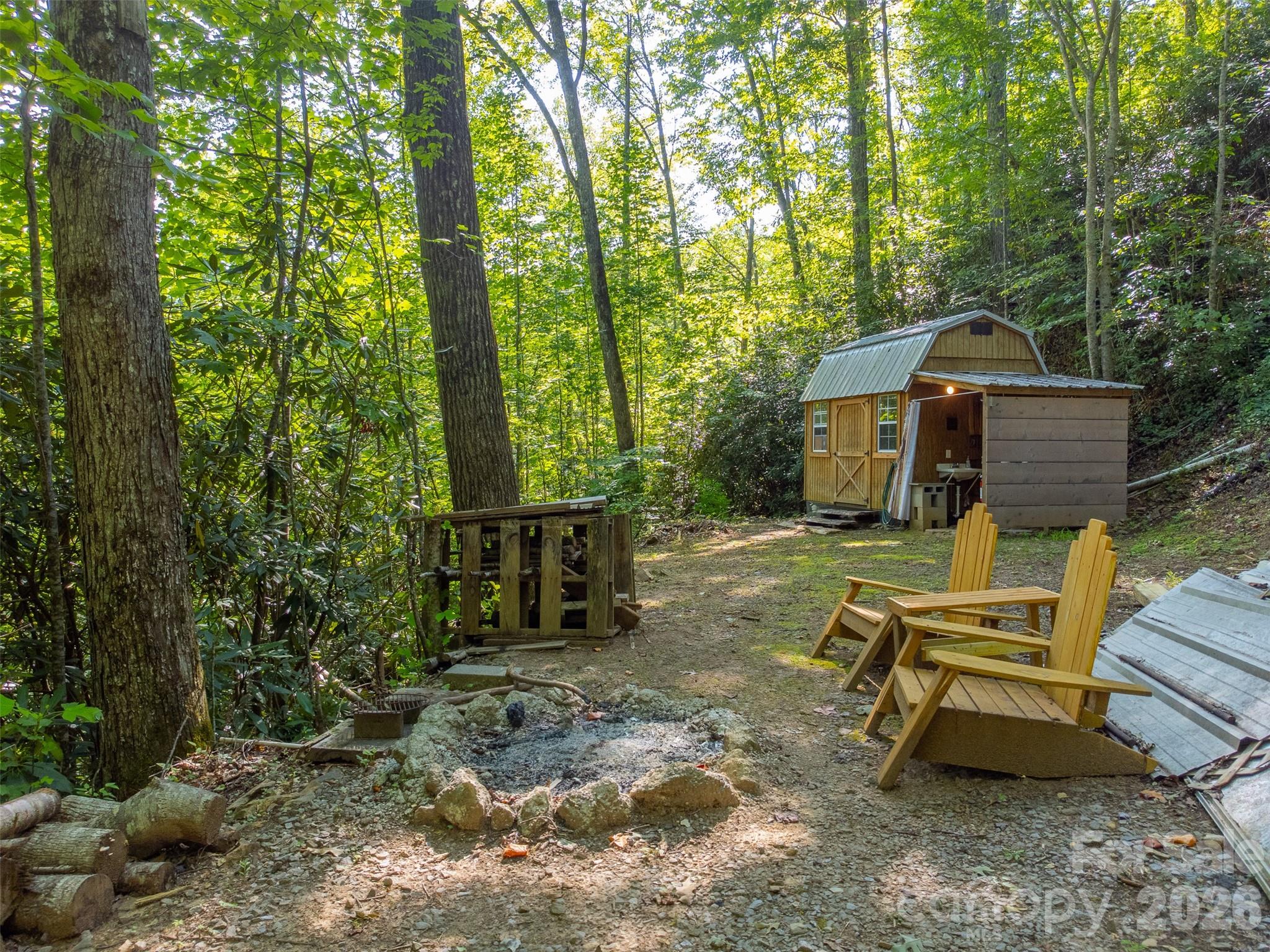 283 Briggs Cove Road Robbinsville NC 28771