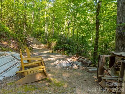 283 Briggs Cove Road Robbinsville NC 28771