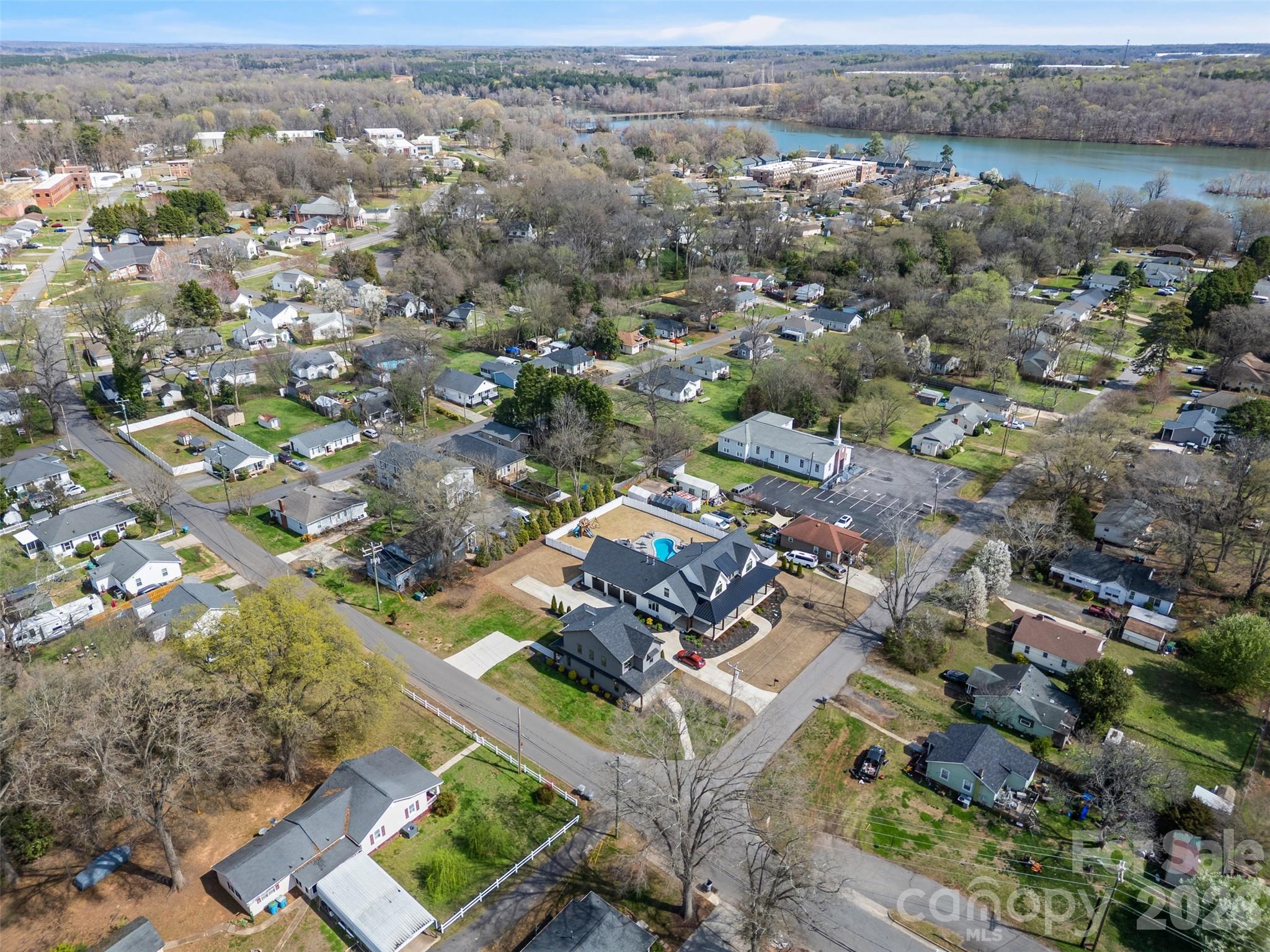 901 Edgemont Avenue Belmont NC 28012