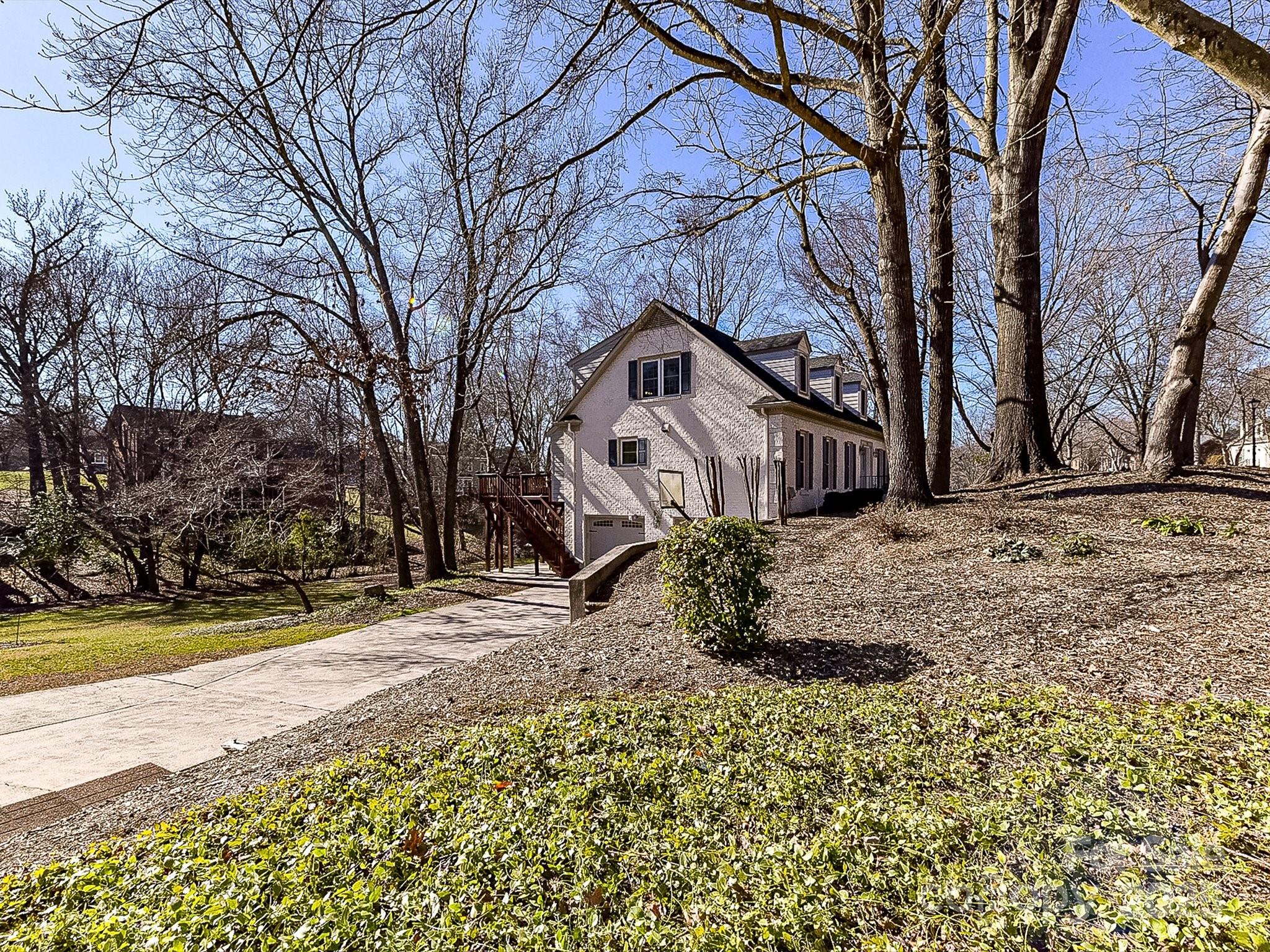 2410 Hopecrest Drive Charlotte NC 28210