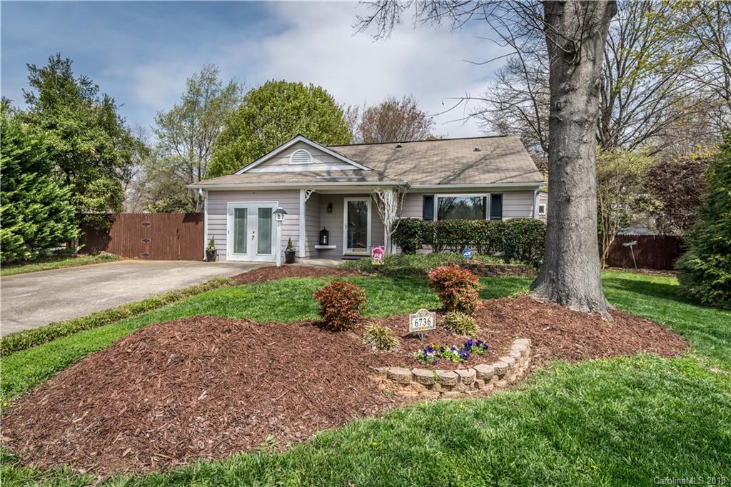 6736 Woodwedge Drive Charlotte NC 28227