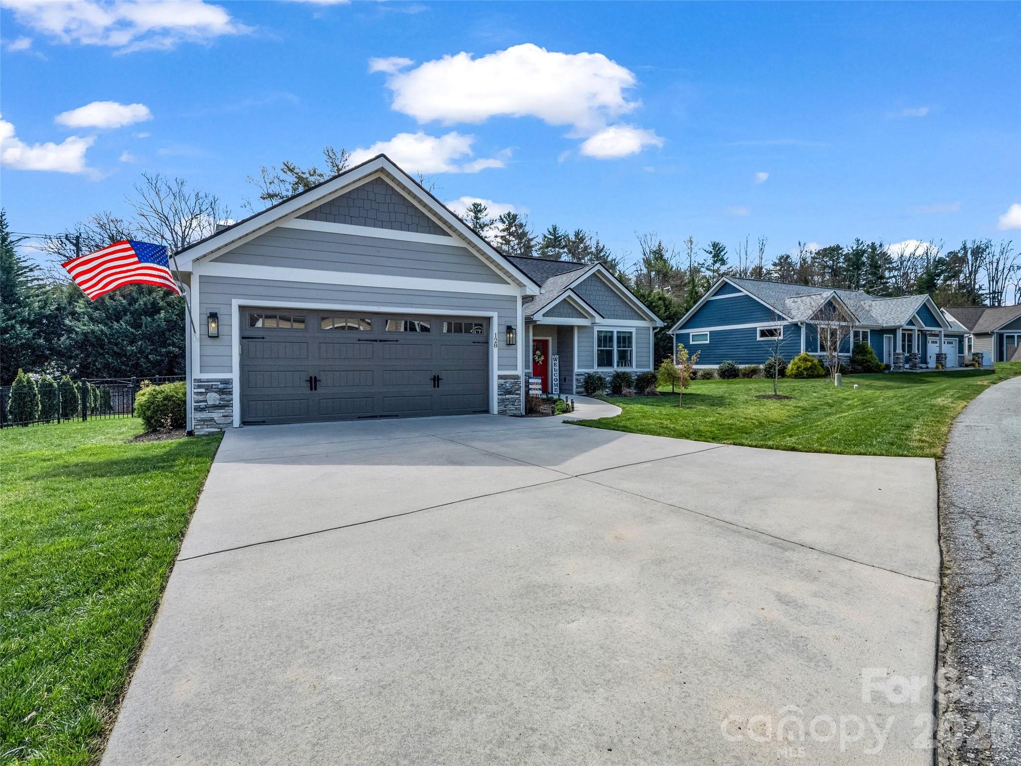 128 Shoeing Box Way Hendersonville NC 28792