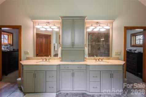 211 Boulder Ridge Drive Hendersonville NC 28792