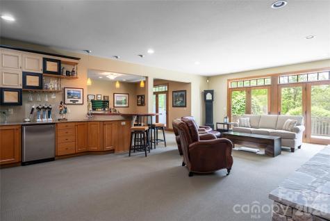 211 Boulder Ridge Drive Hendersonville NC 28792