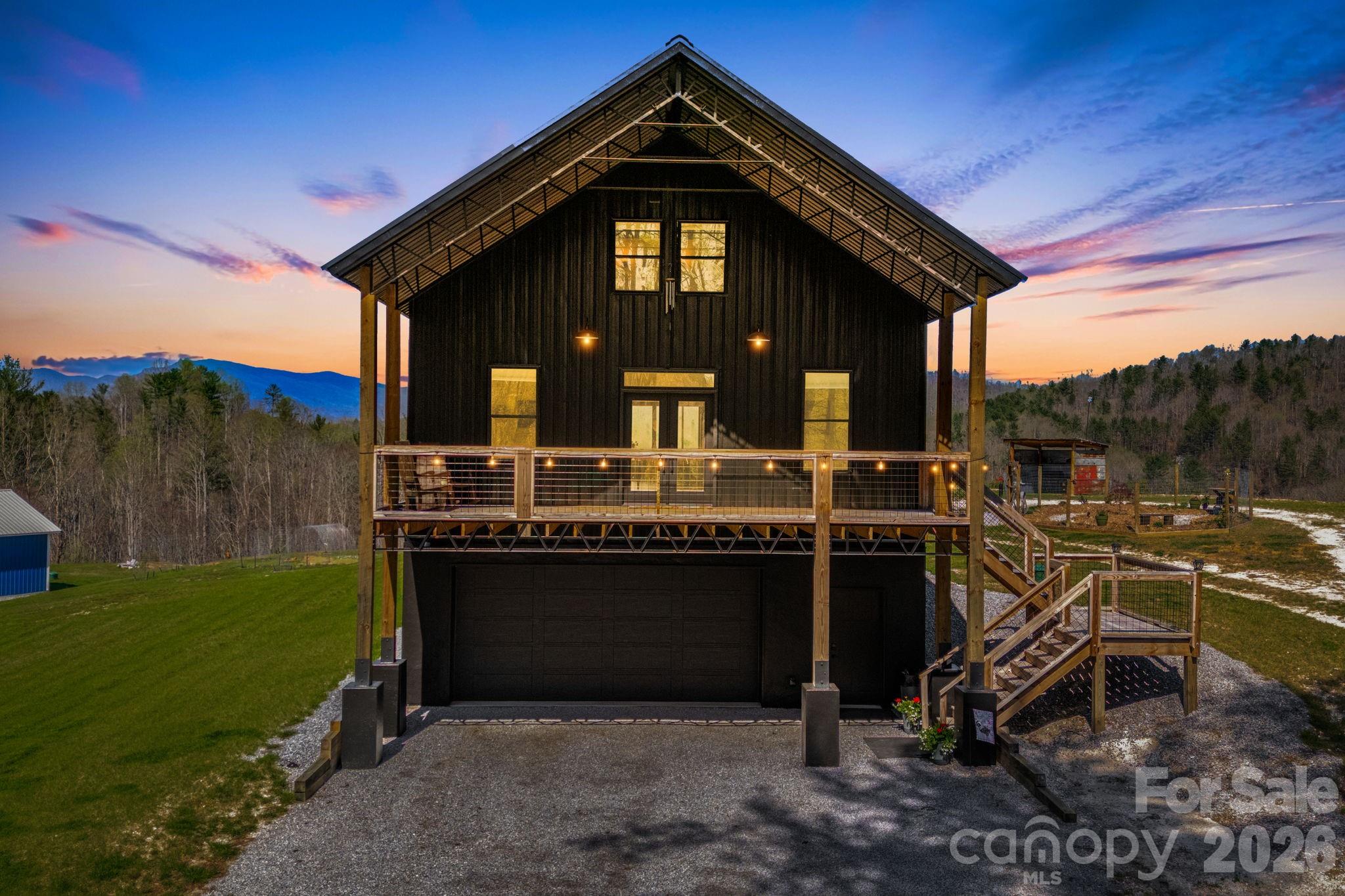 4530 Double Island Road Green Mountain NC 28740