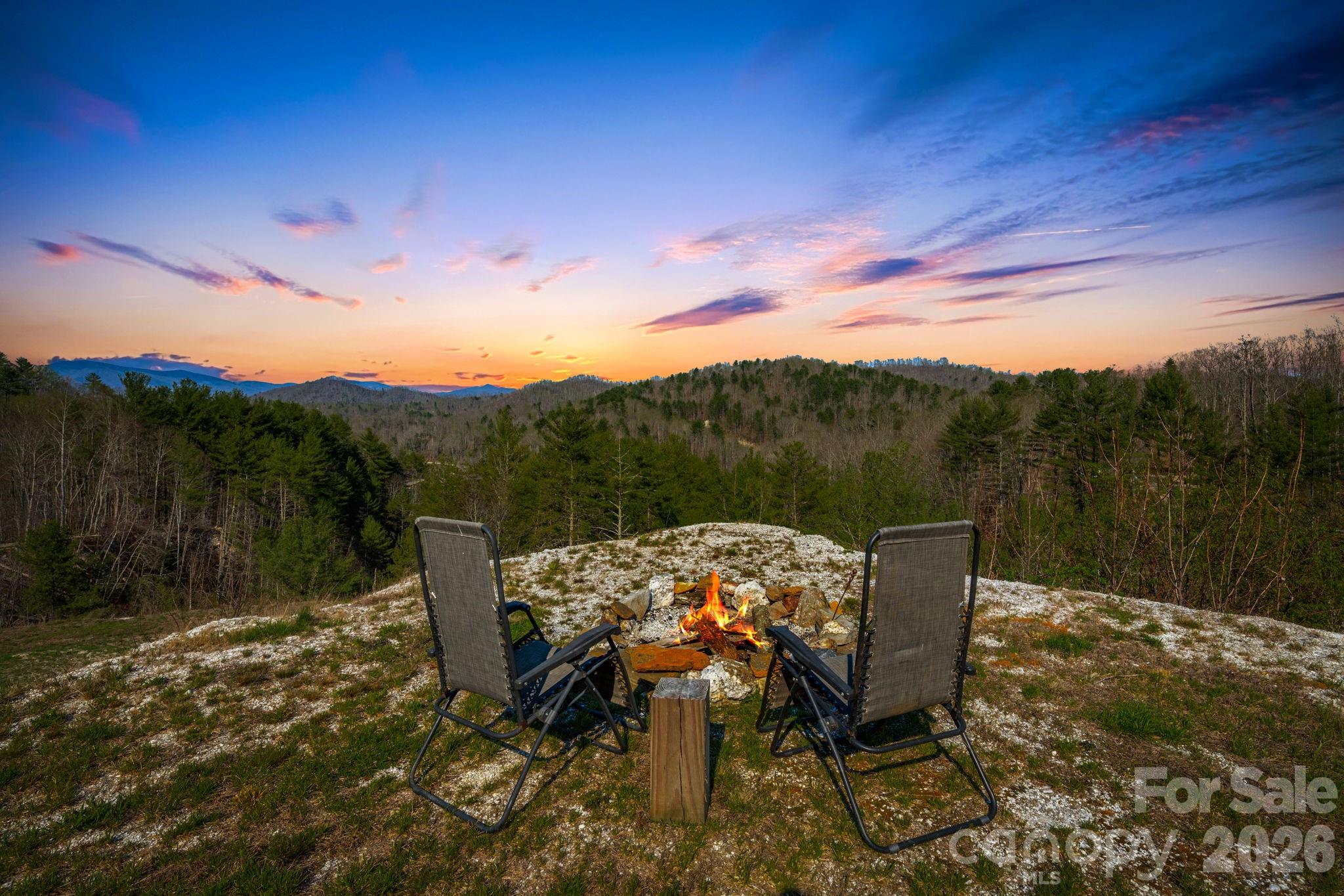 4530 Double Island Road Green Mountain NC 28740