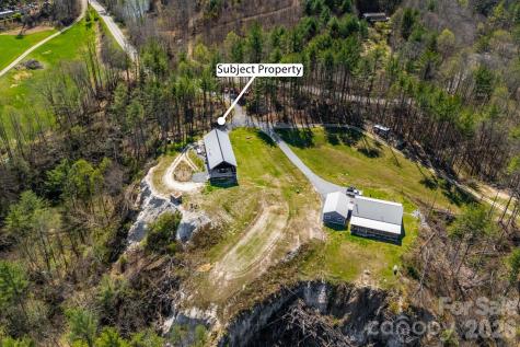 4530 Double Island Road Green Mountain NC 28740