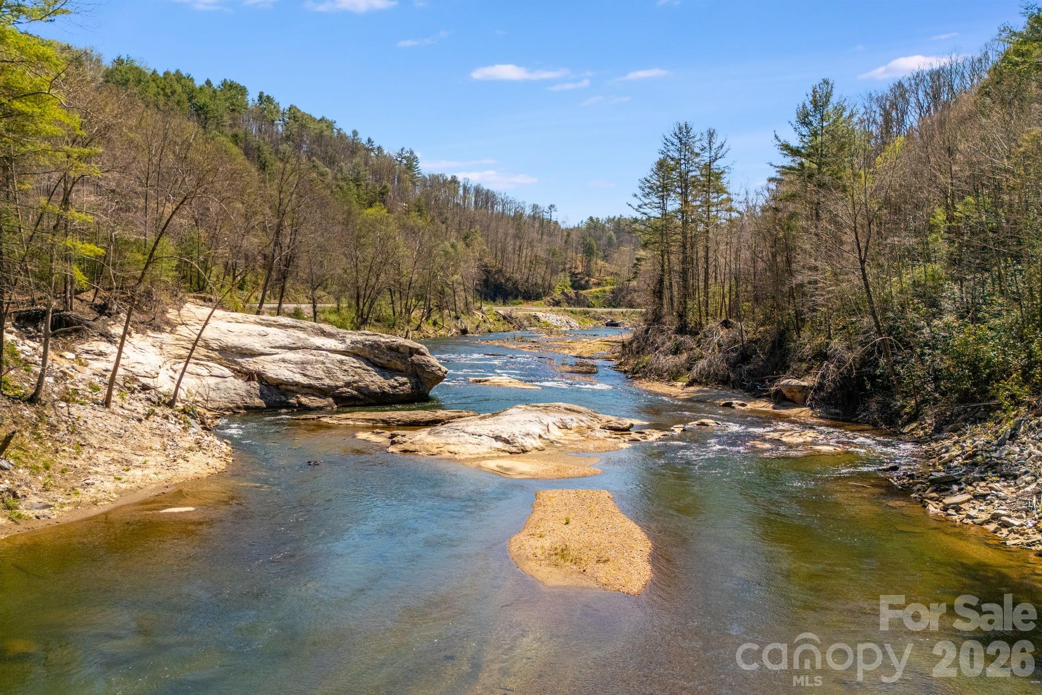 4530 Double Island Road Green Mountain NC 28740