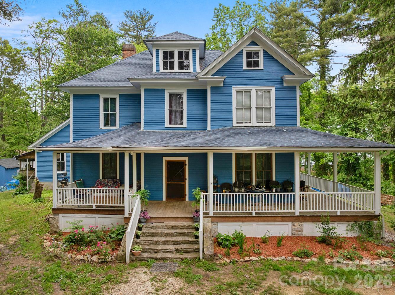 305 Ficker Circle Hendersonville NC 28739