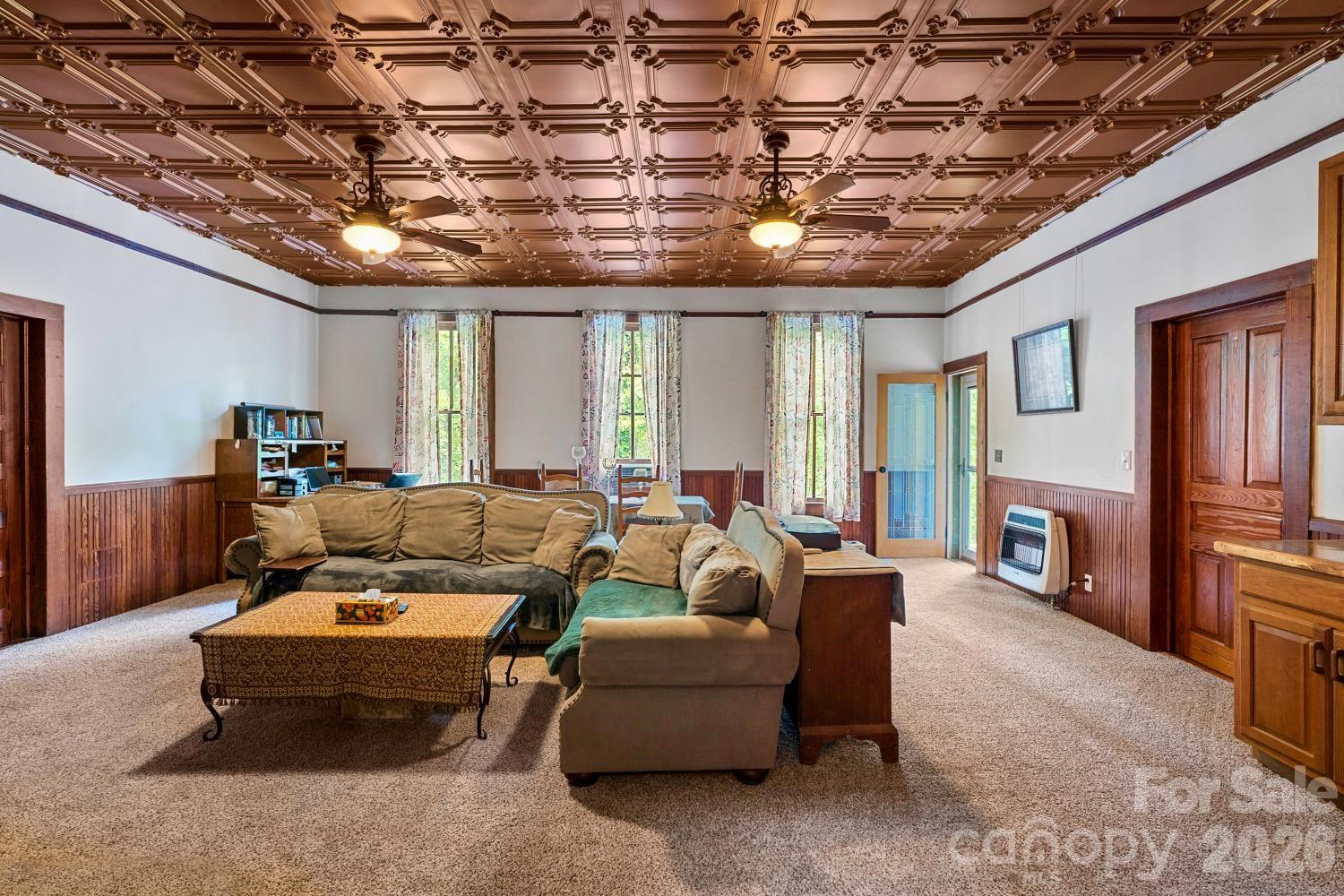 305 Ficker Circle Hendersonville NC 28739