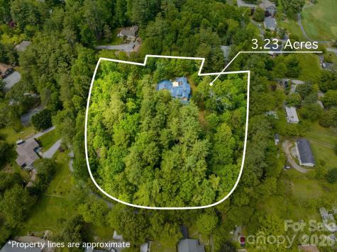 305 Ficker Circle Hendersonville NC 28739