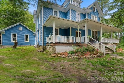 305 Ficker Circle Hendersonville NC 28739