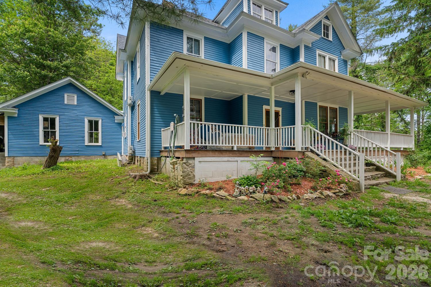 305 Ficker Circle Hendersonville NC 28739