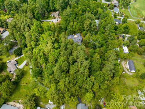 305 Ficker Circle Hendersonville NC 28739