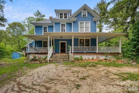 305 Ficker Circle Hendersonville NC 28739