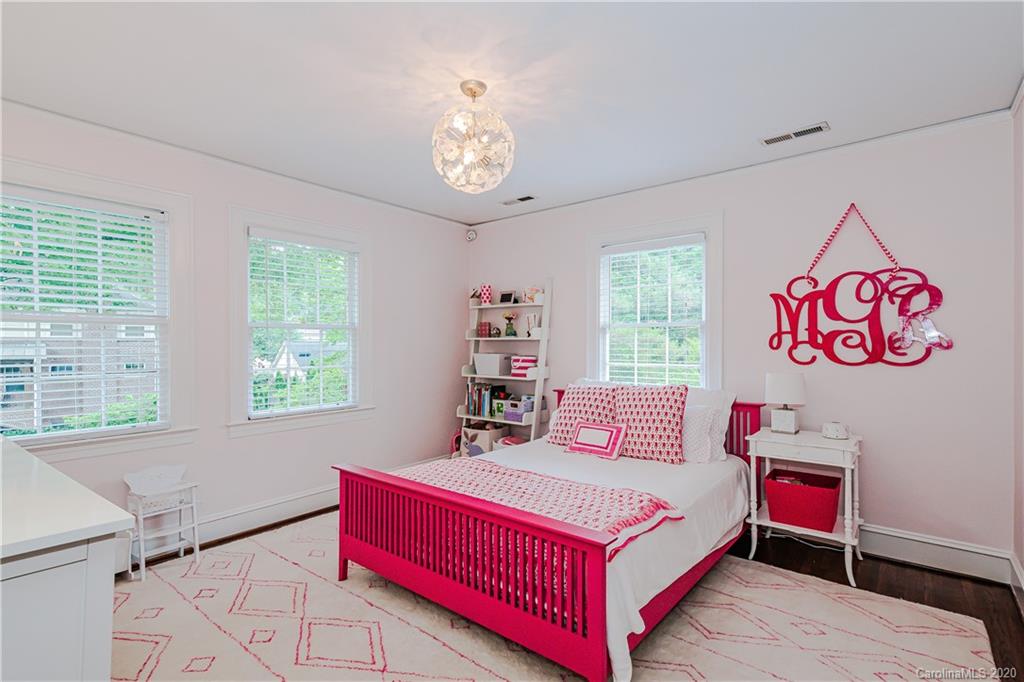 2821 Hampton Avenue Charlotte NC 28207