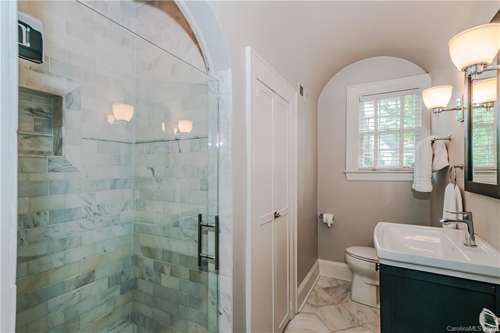 2821 Hampton Avenue Charlotte NC 28207